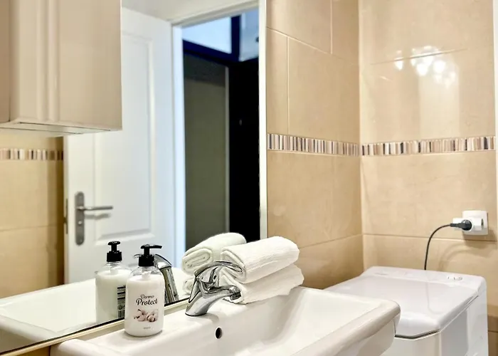 Torres De Yomely - Y1c